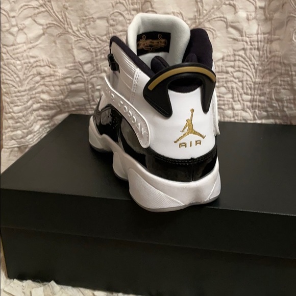 Jordan 6 Rings - Picture 3 of 5